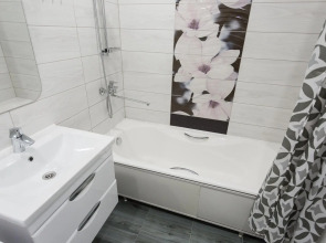 Две Подушки в микрорайоне Зеленый город 4