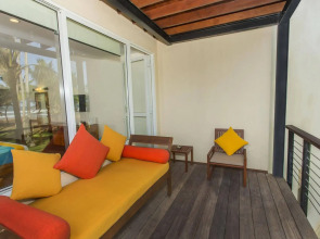 Mermaid Hotel & Club