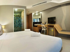 Ratana Patong Beach Hotel by Shanaya