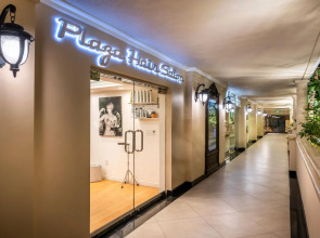 Beverly Hills Plaza Hotel & Spa