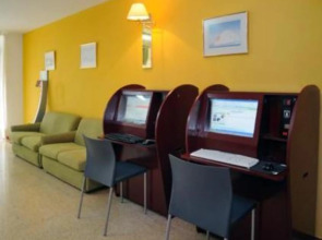 Aparthotel Esmeraldas