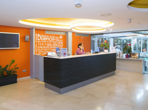 Aparthotel Esmeraldas