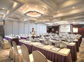 Huachen International Hotel