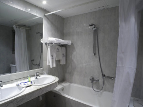 Отель Ciudad de Castelldefels