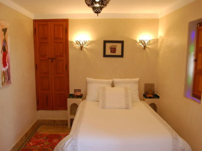 Riad Les Trois Palmiers El Bacha