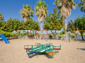 Alexandra Beach Hotel