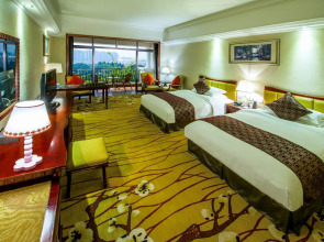 Guangzhou Phoenix City Hotel