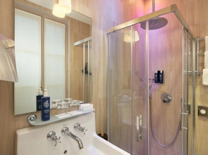 Les Plumes Hôtel Paris