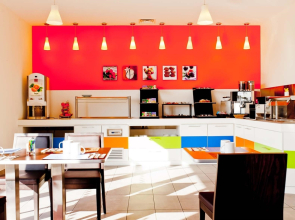 Holiday Inn Express Marseille Airport by IHG