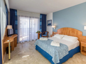 Hotel Yaramar - Adults Recommended