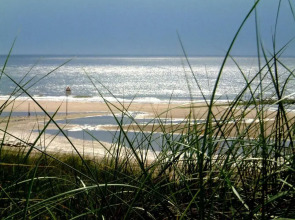 Leonardo Hotel IJmuiden Seaport Beach