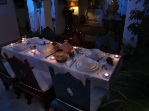 El Patio Courtyard House