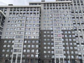 Апартаменты на улице Александра Полина 1