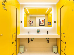 Petit Hostel Palacio Real