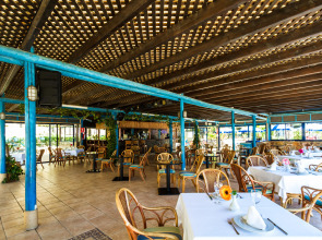 Апарт-отель BlueBay Beach Club