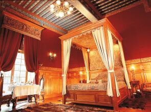 Château De Vault De Lugny