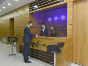 Grand Surmely Business Hotel