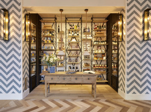 Отель Barcelona Catedral