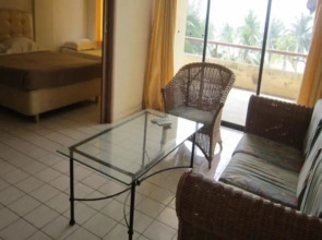 Paradise Lagoon Apartment