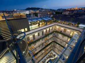 Aria Hotel Budapest by Library Hotel Collection