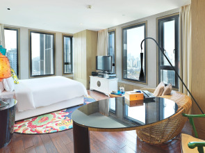 Hotel Indigo Shanghai on The Bund by IHG