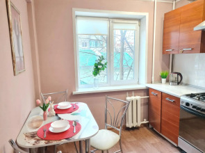 Белые ночи на улице Герцена 106