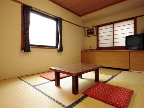 Sakura Ryokan Asakusa Iriya