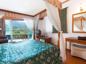 Orchid Hotel and Spa