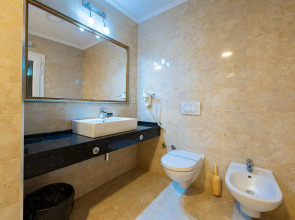 Hotel Adrovic Sveti Stefan