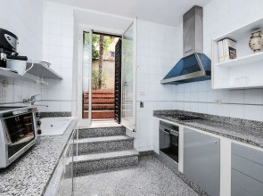 Lush Garden Steps Away from Great Park