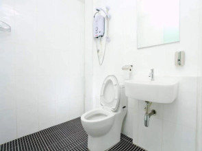 Hotel O Crossroads Hotel