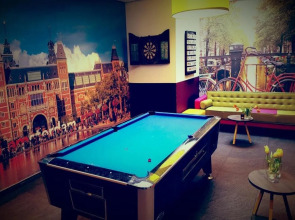 Amsterdam Teleport Hotel