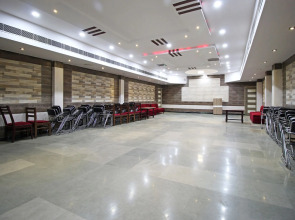 OYO 5539 Merit Hotel