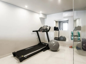 WYZ Athens Apartments by UPSTREET