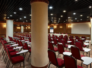 Отель UNAHOTELS Scandinavia Milano