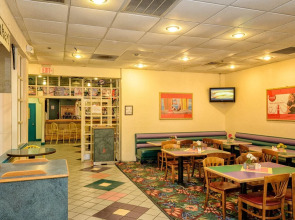 Seralago Hotel & Suites Main Gate East