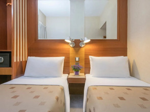 Silka West Kowloon Hotel