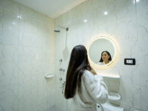 King of Pharaohs Pyramids View