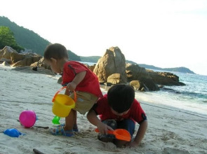 Coral View Island Resort