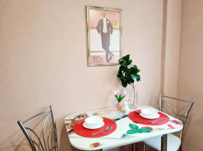 Белые ночи на улице Герцена 106