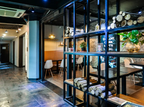 Fish Inn East Nanjing Road