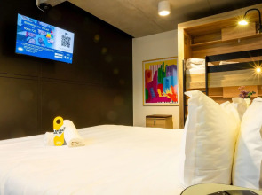 The People Paris Marais