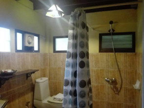 Luang Chumni Village