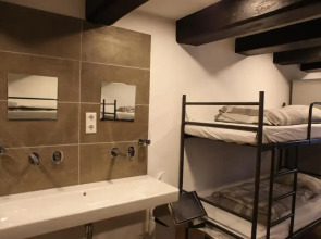 International Budget Hostel