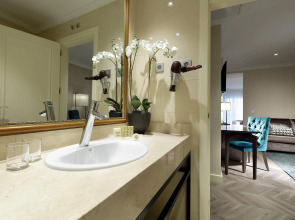 Eurostars Casa de la Lírica