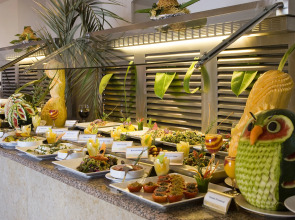 Three Corners Fayrouz Plaza Beach Resort