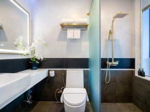 Ratri Hotel Phuket Old Town