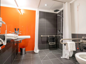 Campanile Vienna South