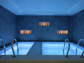 Отель DoubleTree by Hilton Almaty