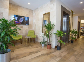 The White Orient Hotel